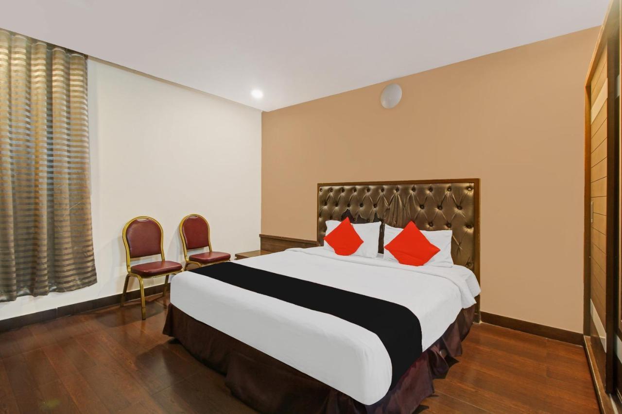 Collection O 82357 Hotel Surabhi Pride Trimulgherry Luaran gambar