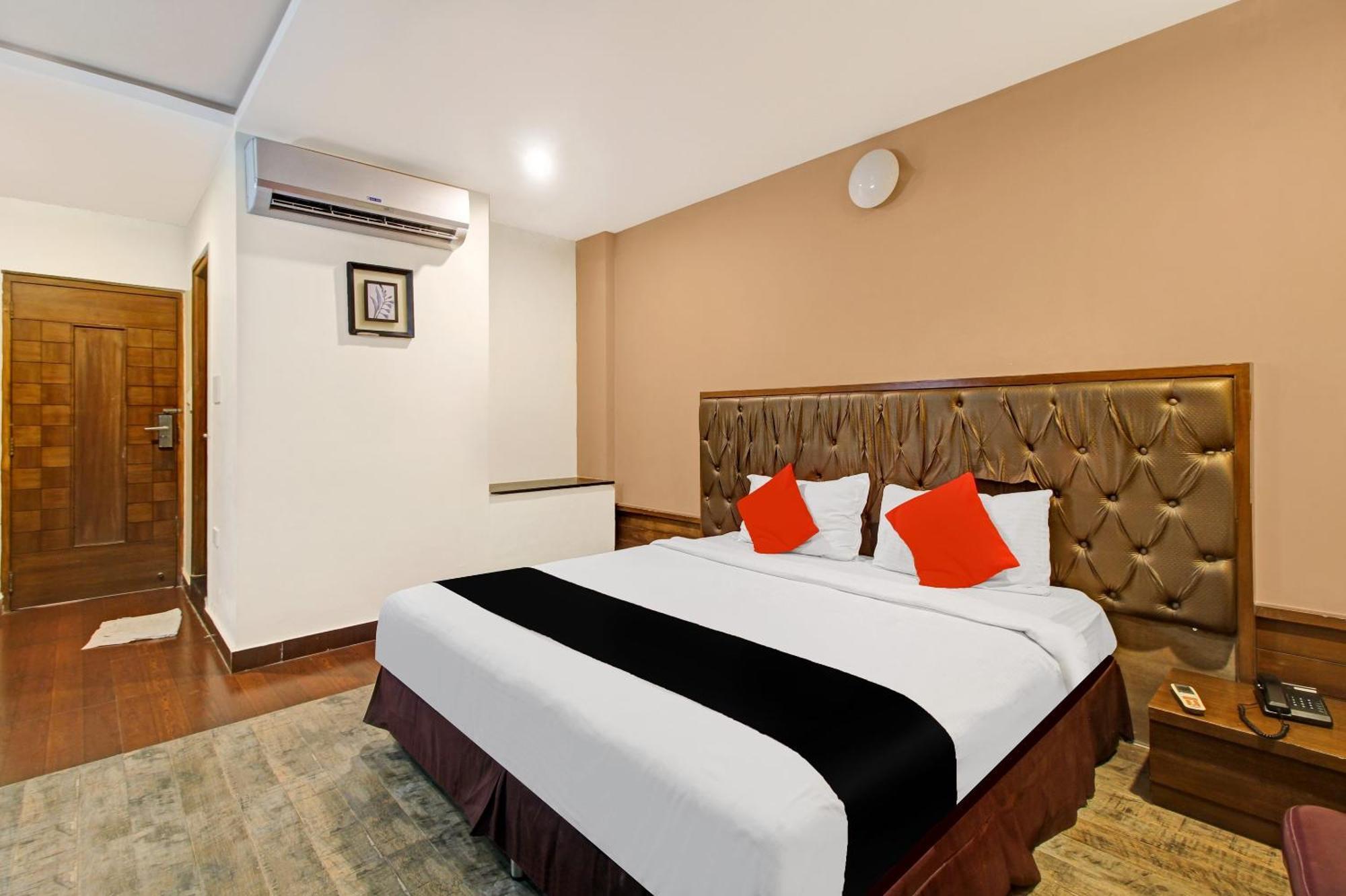Collection O 82357 Hotel Surabhi Pride Trimulgherry Luaran gambar