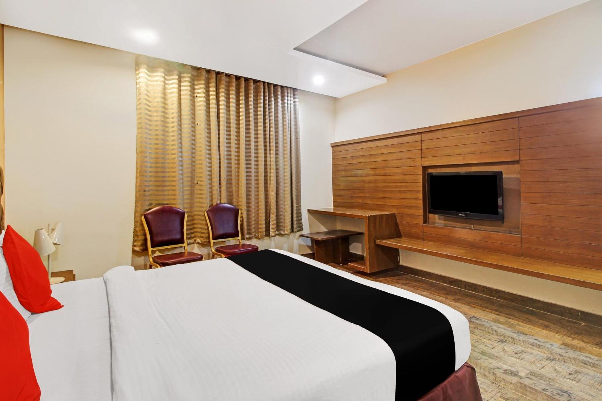 Collection O 82357 Hotel Surabhi Pride Trimulgherry Luaran gambar