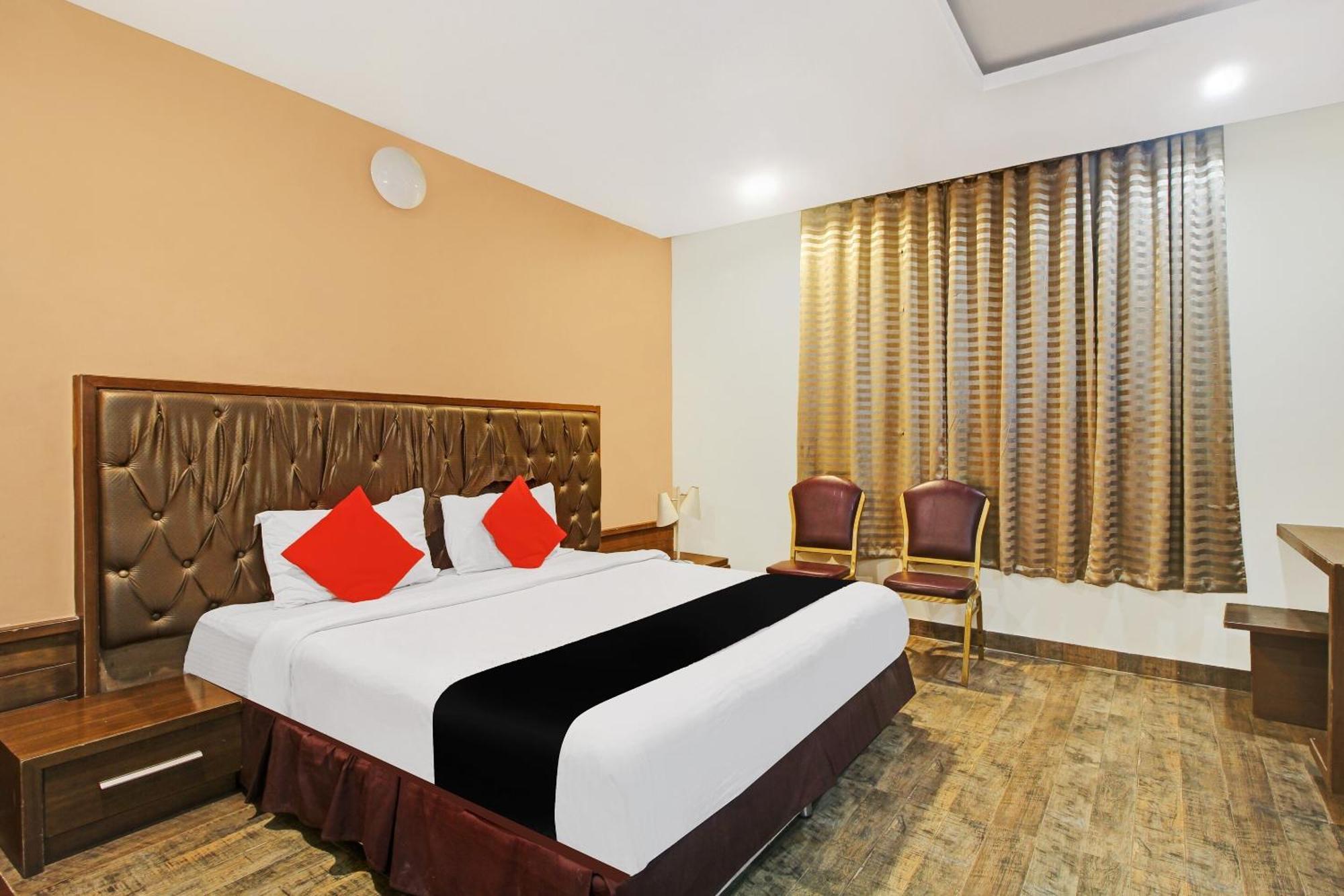 Collection O 82357 Hotel Surabhi Pride Trimulgherry Luaran gambar
