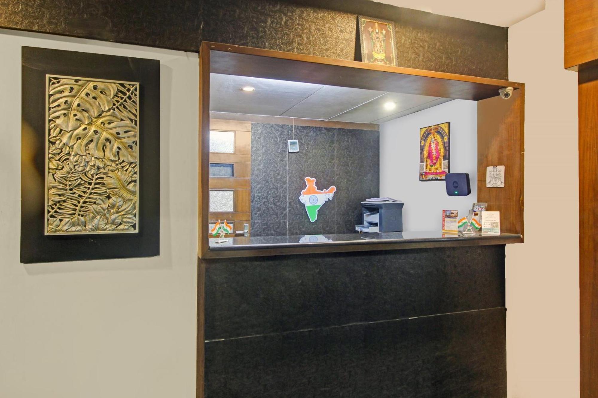 Collection O 82357 Hotel Surabhi Pride Trimulgherry Luaran gambar